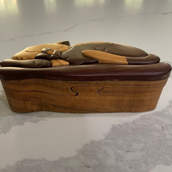 Daniel Terrico Sleeping Cat Pet Puzzle Box Hand Carved Exotic Hardwoods 7.25" - Picture 4 of 8